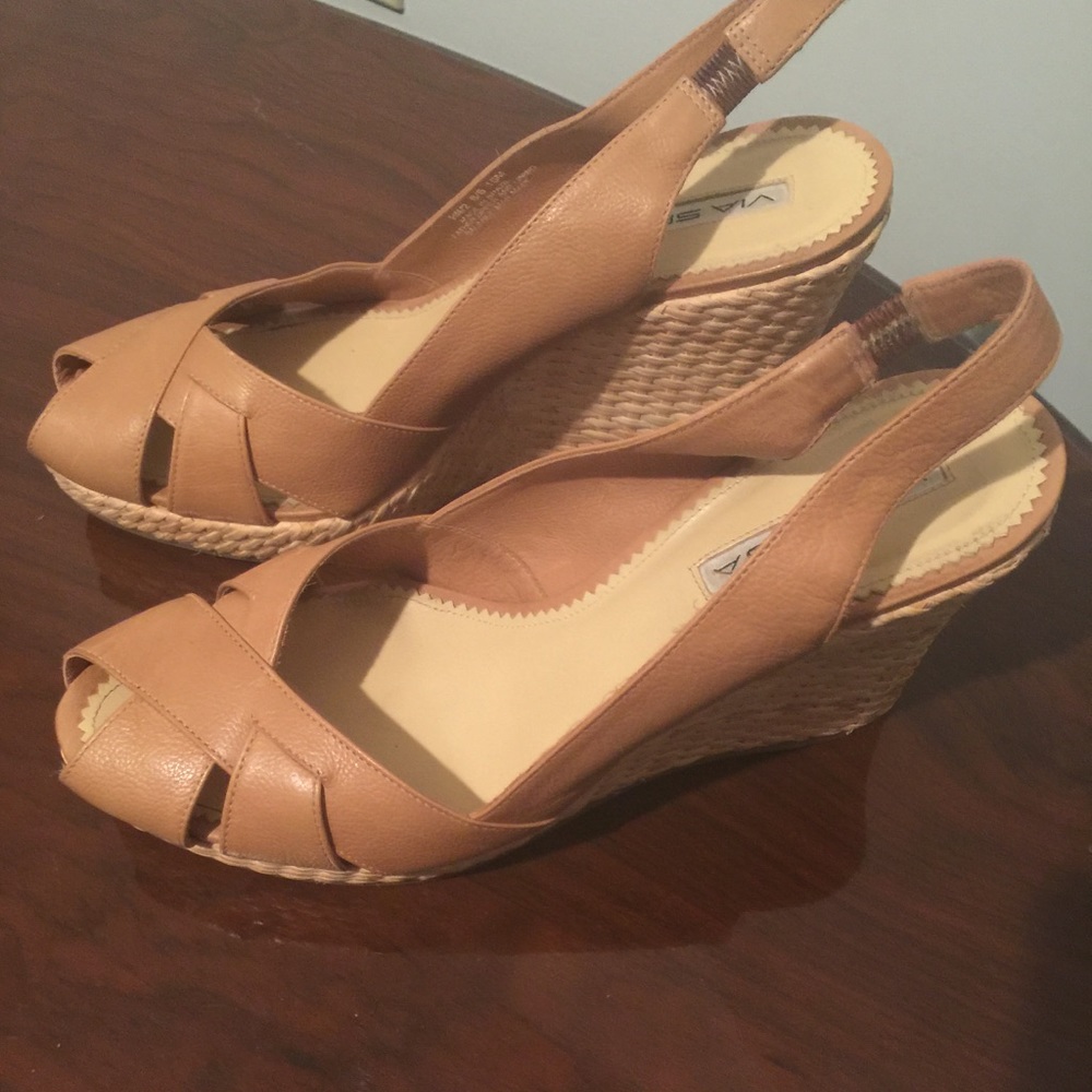 Via Spiga Women’s Open Toe Sling Back Wedge S10M